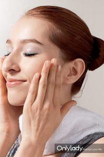 按摩面部视频,轻松掌握日常美容秘诀